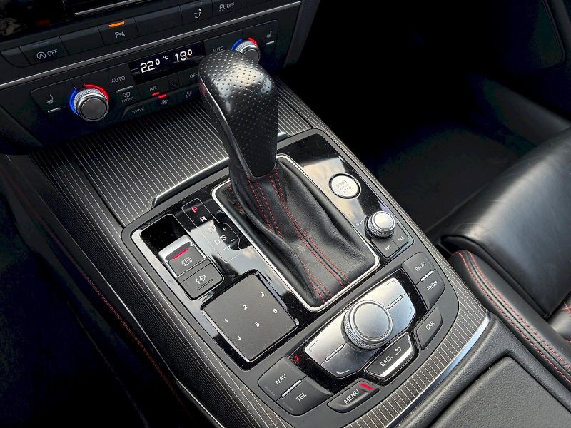 Audi A7 (2017) 3.0 BITDI QUATTRO S-LINE - fotka 21 z 30