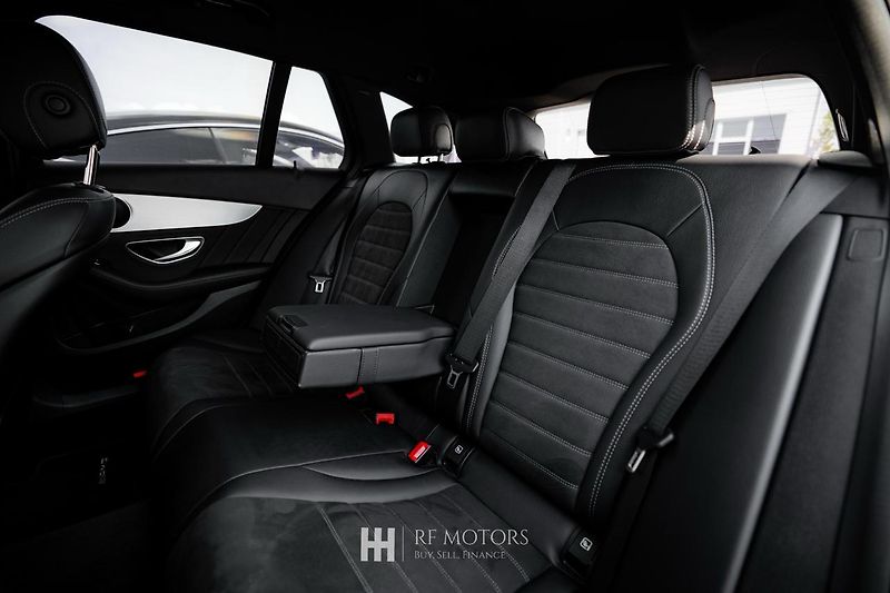 Mercedes-Benz Třídy C (2019) C 300d Kombi 180kW - fotka 17 z 30