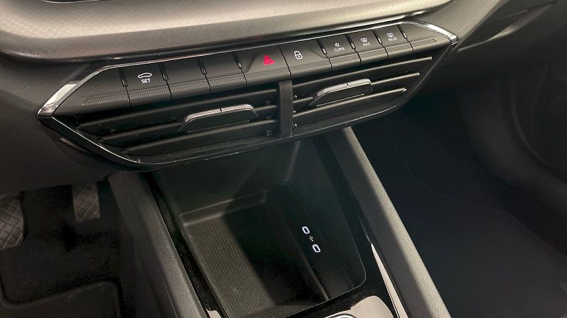 Škoda Octavia (2023) Ambition 1.5TSI 110kW  e-TEC D - fotka 24 z 32
