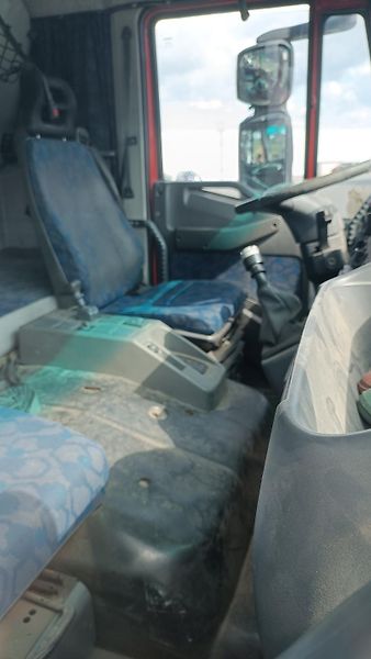 Iveco Eurocargo ML120E25 valník+plachta+čelo - fotka 6 z 17