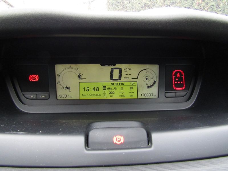 Citroën C4 Picasso (2010) 1.6 16V 88kW - fotka 26 z 33
