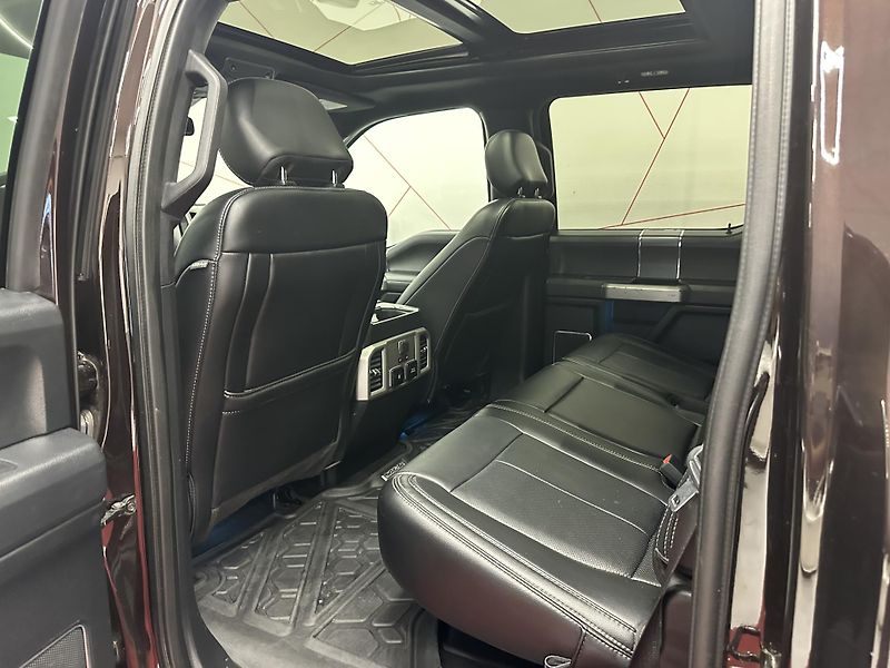 Ford F-150 (2020) LARIAT Nafta*DPH*1.MAJITEL*CZ - fotka 12 z 23
