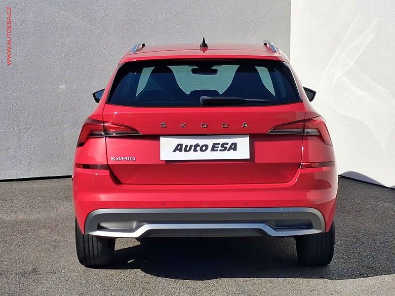 Škoda Kamiq (2020) 1.6TDi, 1.maj, Style - fotka 5 z 17