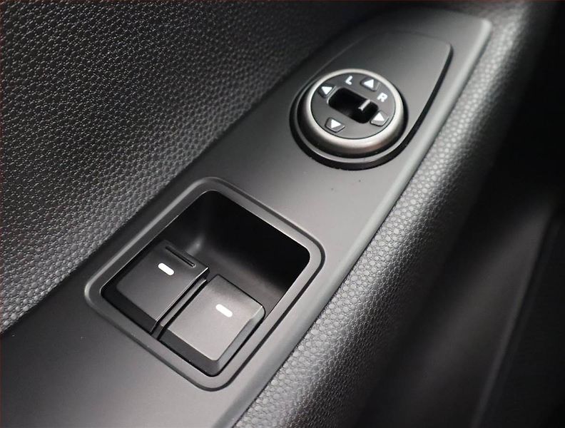 Hyundai i20 (2017) 1.2, Tempomat, Park. senzory - fotka 15 z 19