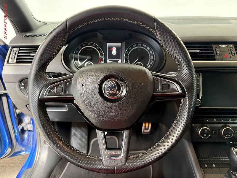 Škoda Octavia (2013) 2.0TDI, Navi, bixen - fotka 16 z 16