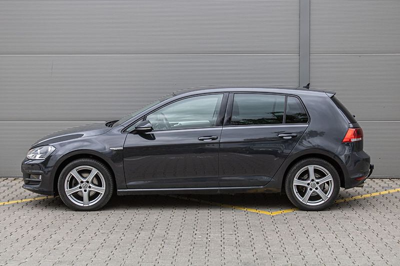 Volkswagen Golf - fotka 9 z 33
