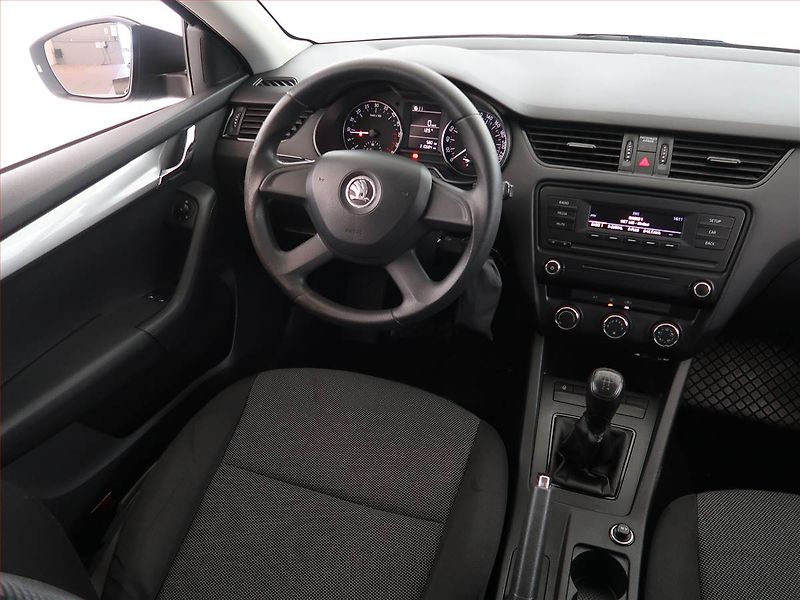 Škoda Octavia (2013) 1.6 TDI - fotka 7 z 15