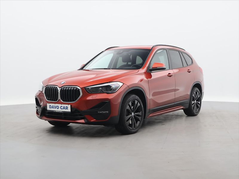BMW X1 2,0 20d 140kW xD Aut. CZ DPH - fotka 3 z 34