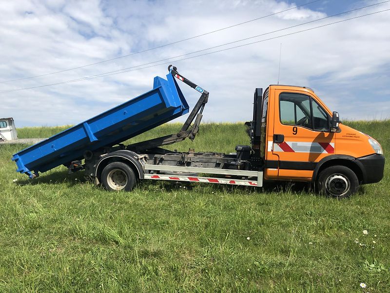 Iveco Daily (2009) 65C18 traktor T1B ,STK 2 roky - fotka 6 z 17
