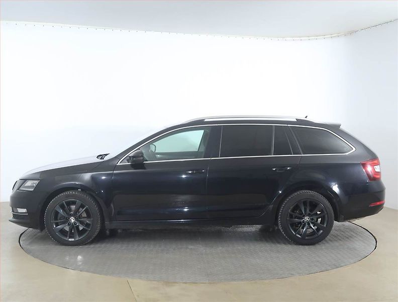 Škoda Octavia (2018) Style Plus 2.0 TDI, 4X4 - fotka 3 z 18