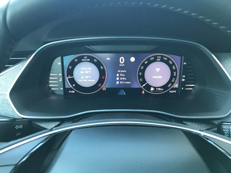 Škoda Octavia (2025) TOP SELECTION 1,5 TSI MATRIX - fotka 8 z 22