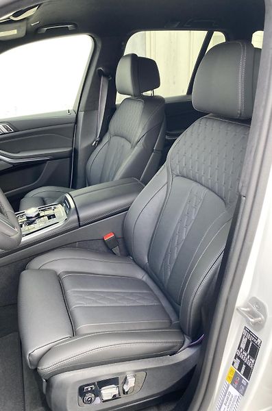 BMW X5 xDrive50e - fotka 10 z 10