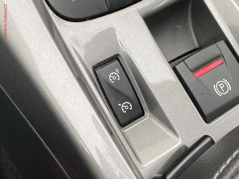 Renault Laguna (2014) 1.5 dCi, AC, navi, tempo - fotka 15 z 16