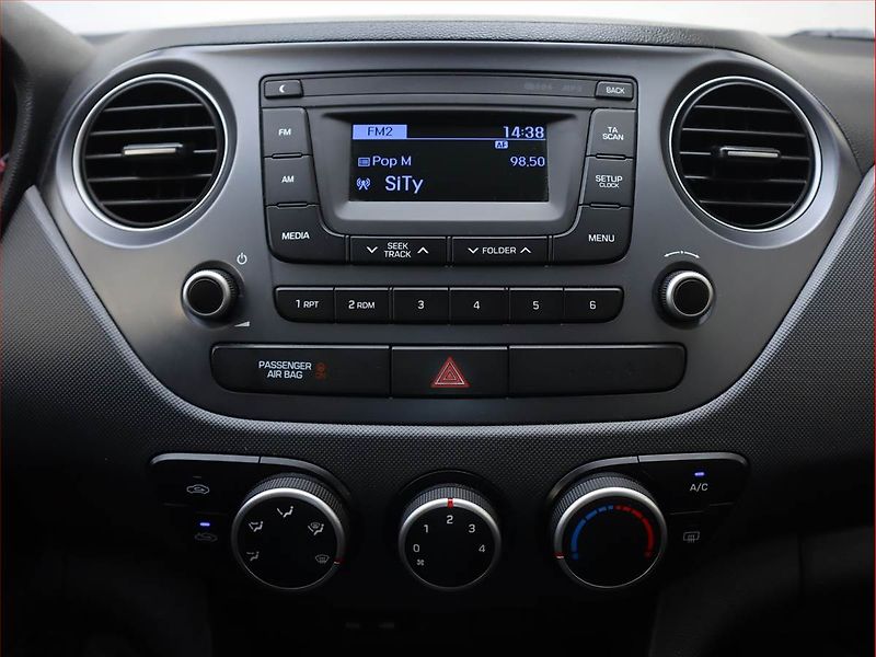 Hyundai i10 (2019) 1.0, Serv.kniha, Tempomat - fotka 12 z 15