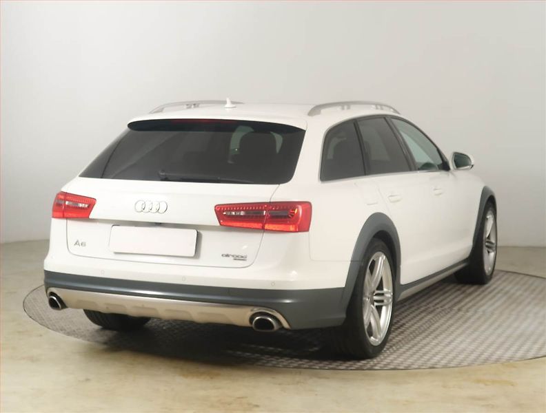Audi A6 Allroad (2013) 3.0 TDI, 4X4, Automat, Kůže - fotka 5 z 25