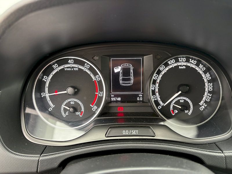 Škoda Fabia (2022) Combi 1.0 TSI / 70kW / BLACK T - fotka 16 z 26