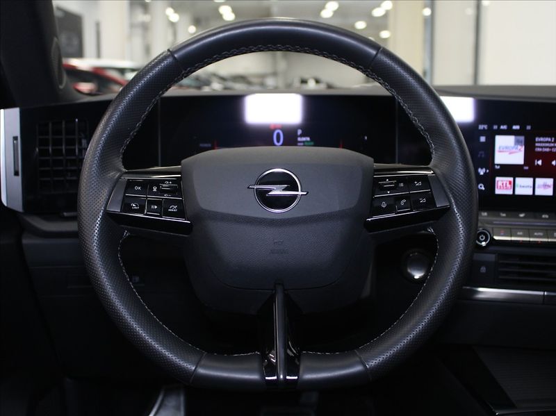 Opel Astra 1,6 GSE 165kW Sada Tech+ Paměť - fotka 9 z 30
