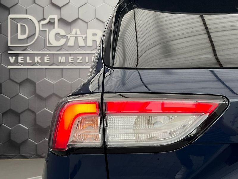 Ford Kuga 2.5 HEV 4x4 TITANIUM - fotka 39 z 78