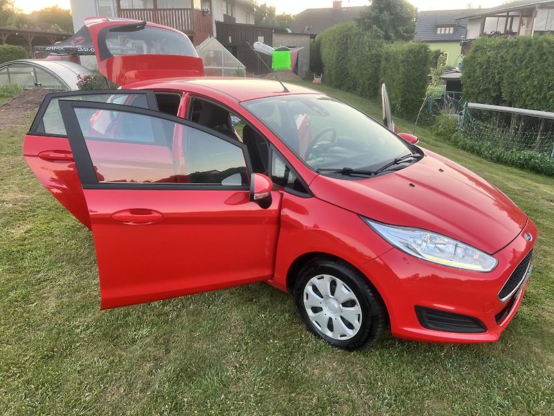 Ford Fiesta 1.5 TDCI 70KW,5DV,KLIMA,1MAJ - fotka 31 z 44