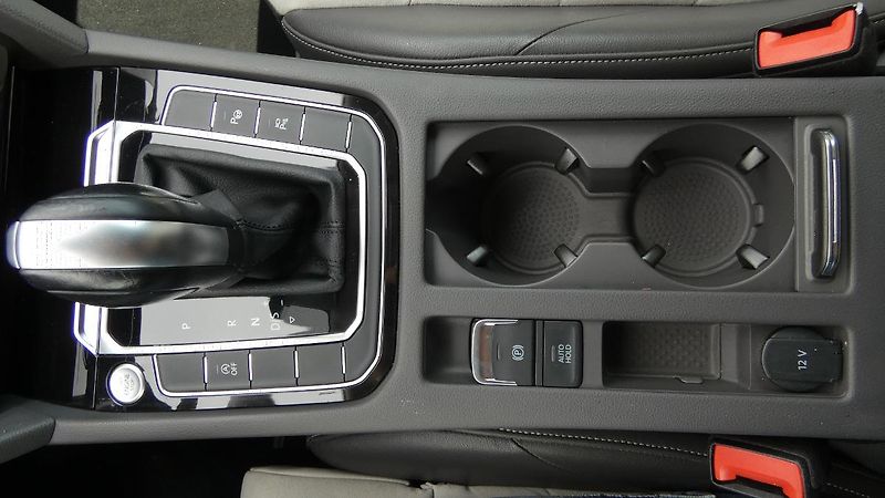 Volkswagen Arteon Shooting Brake 2.0 TDI DSG Ele - fotka 17 z 25