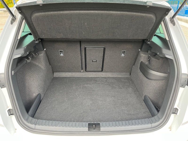 Škoda Karoq (2024) AMBITION TSI 1.5/110KW 6MP - fotka 14 z 32