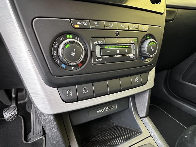 Škoda Yeti (2015) EDITION*1.4TSI/110kW*4x4*1.Maj - fotka 26 z 42