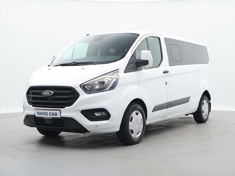 Ford Transit Custom 2,0 EcoBlue 136kW Titanium L2 - fotka 3 z 28