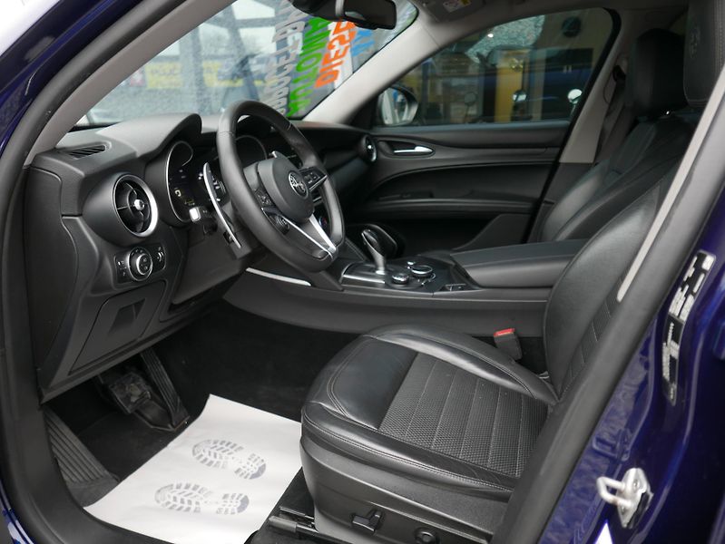 Alfa Romeo Stelvio 2,2 JTD Q4 154kW Automat - fotka 18 z 39