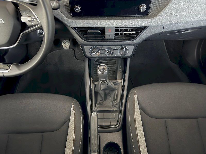 Škoda Kamiq (2025) Selection 1.0 TSI / 85 kW M6 - fotka 16 z 26