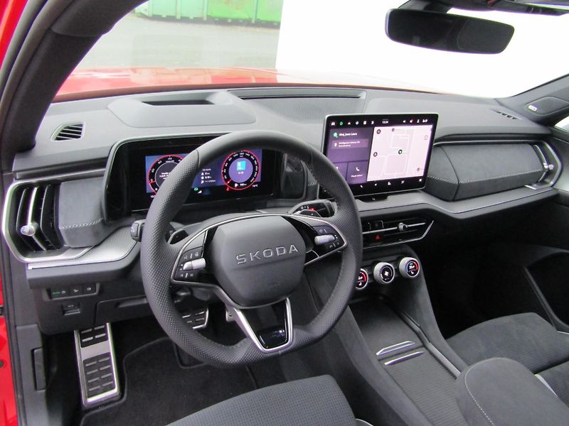 Škoda Kodiaq (2025) Sportline 2,0 TDI 4x4 DSG - fotka 5 z 30