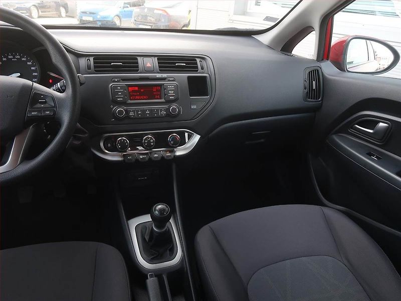 Kia Rio (2013) 1.25 CVVT, Serv.kniha - fotka 8 z 14
