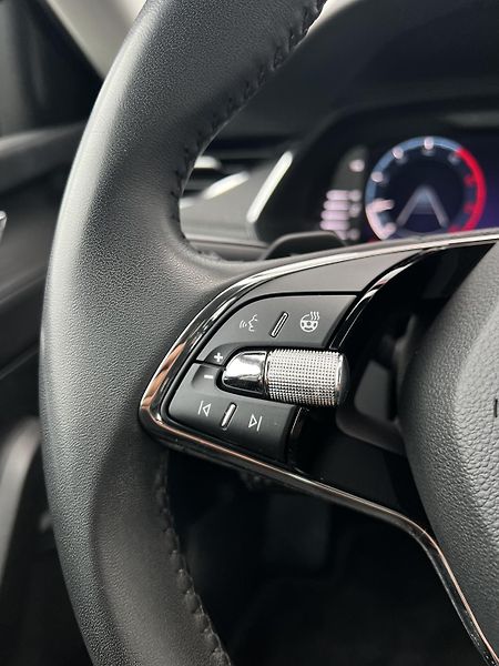Škoda Octavia 2.0TDI DSG 110kW Style DPH  - fotka 10 z 24