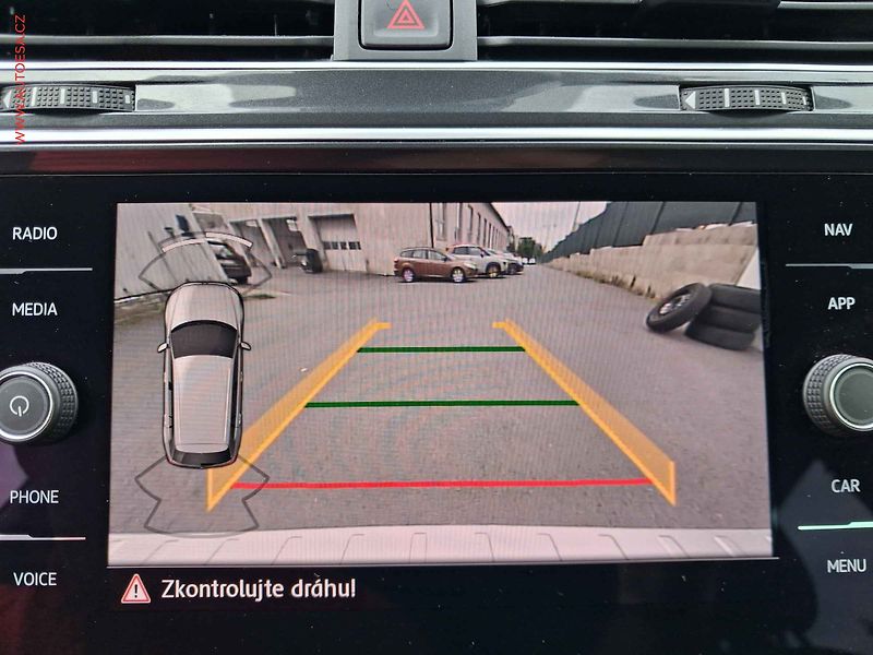 Volkswagen Tiguan (2019) 2.0 TDi, Highline, LED, navi - fotka 18 z 21