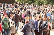 Luxusní supersporty projely západ Čech, milionové rarity přibrzdily v Kynžvartu