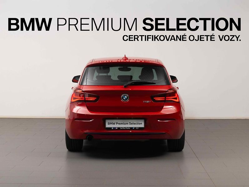BMW Řada 1 118i - fotka 4 z 22