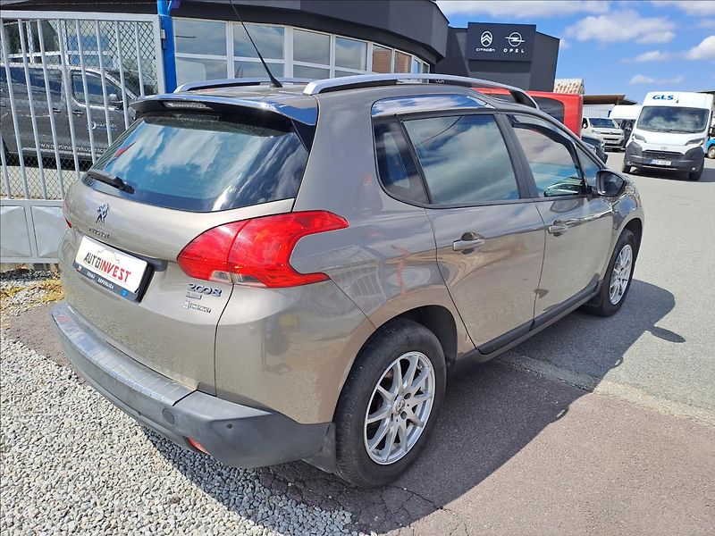 Peugeot 2008 1,2 THP SERVISKA,KOUPENO CZ - fotka 3 z 16