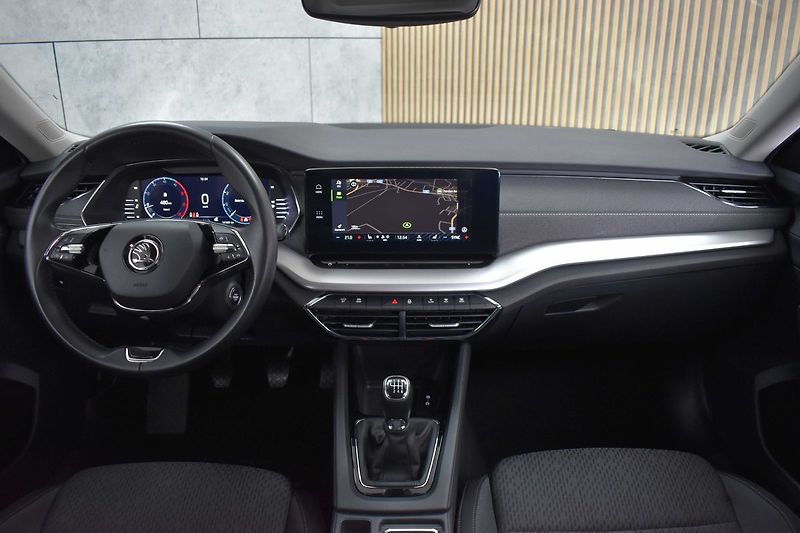 Škoda Octavia 2.0 TDI STYLE*KESSY*DPH*ČR 1.M - fotka 7 z 38