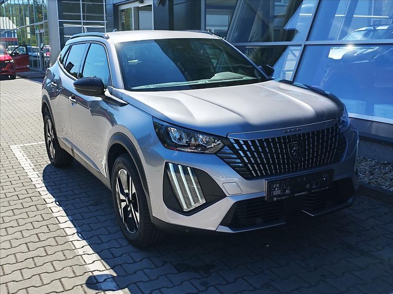 Peugeot 2008 (2026) 1,2 2008 ALLURE Hybrid 145 e-D - fotka 3 z 17