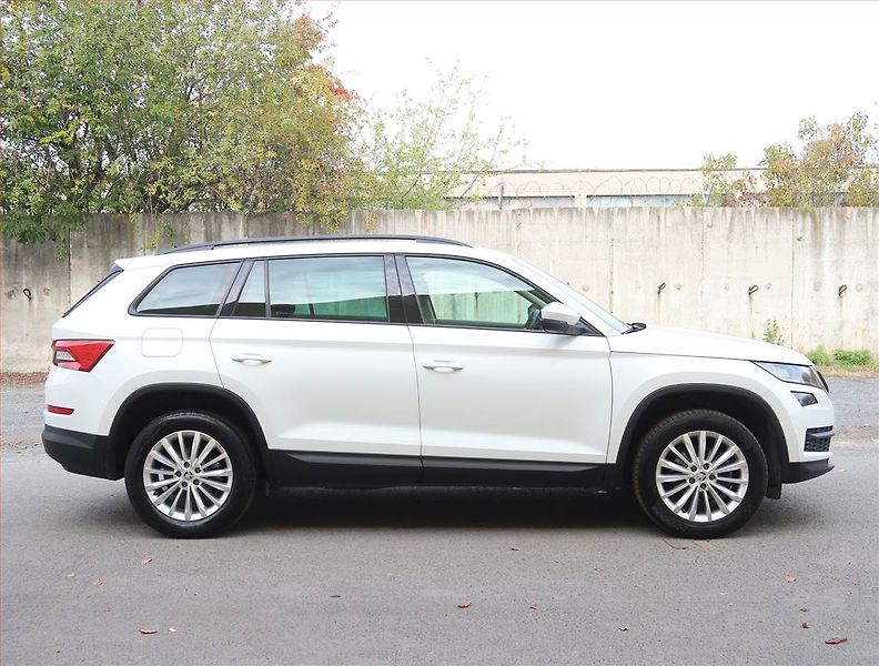 Škoda Kodiaq (2020) 2.0 TDI, digi klima - fotka 6 z 26