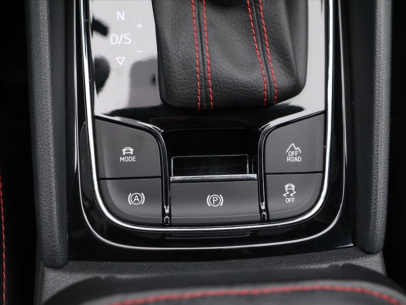 Škoda Kodiaq RS 2,0 TDI 176kW 4x4 DSG CZ - fotka 19 z 28
