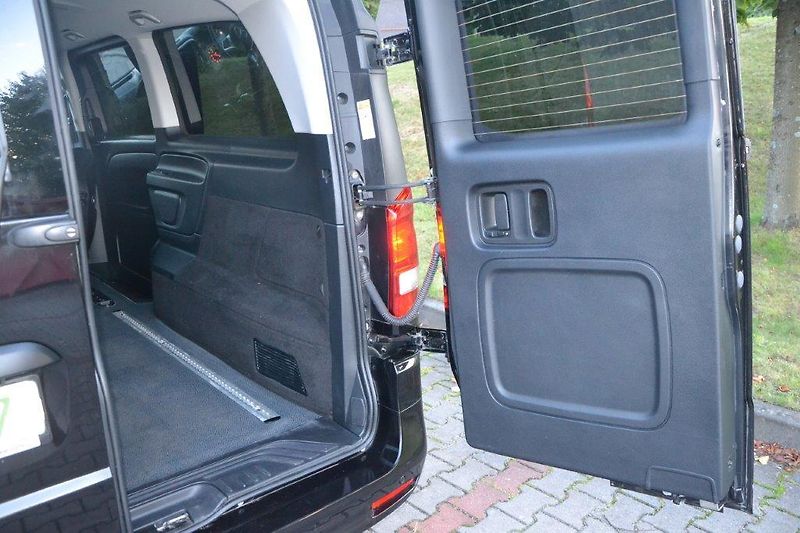 Mercedes-Benz Vito 119 XL 4x4 Airmatic - fotka 32 z 45