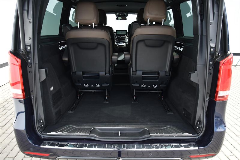 Mercedes-Benz Třídy V 300d 4MATIC AMG LONG AVANTGARD - fotka 13 z 32