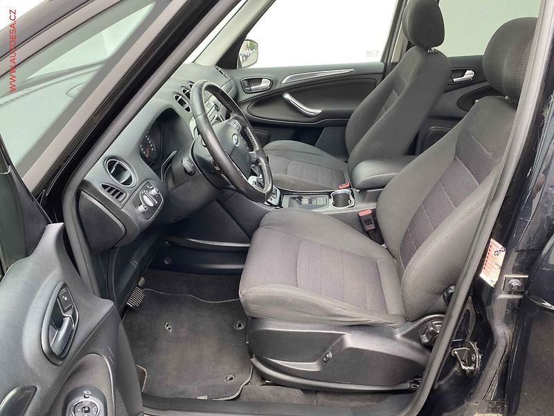 Ford Galaxy (2012) 2.2 TDCi, AT, xenon, park - fotka 9 z 16