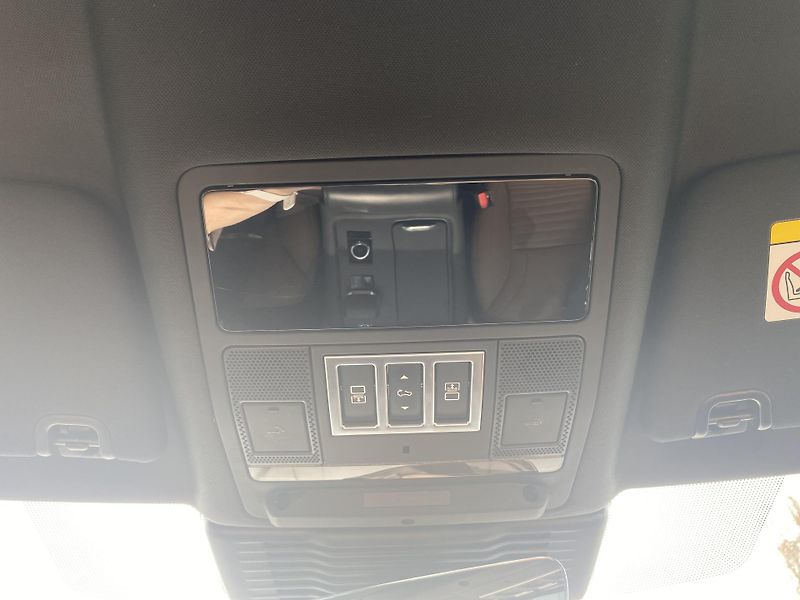Land Rover Discovery D 300 AWD Dynamic - fotka 27 z 28