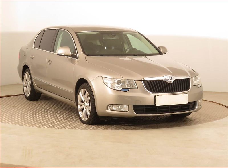 Škoda Superb (2012) 2.0 TDI, Tempomat - fotografie inzerátu