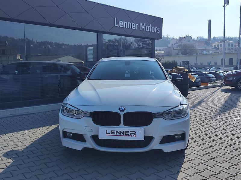 BMW Řada 3 320d/140kW xDrive M-paket ČR - fotka 2 z 32