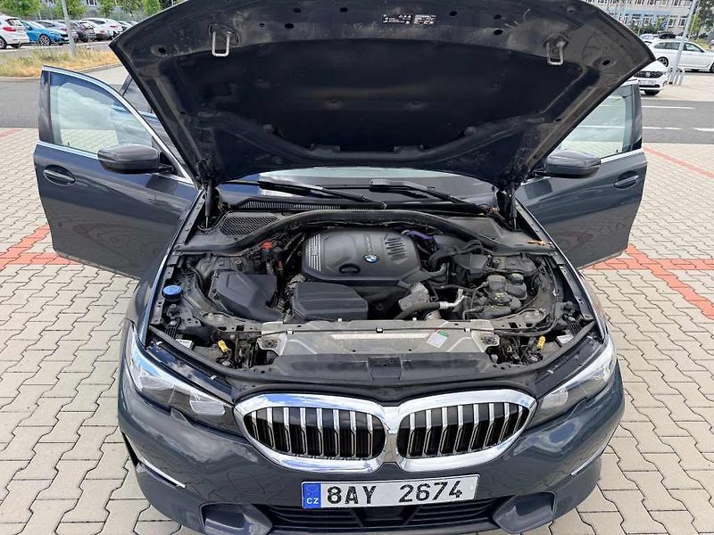 BMW Řada 3 (2021) 320d 2.0 xDrive AT Touring - fotka 13 z 18