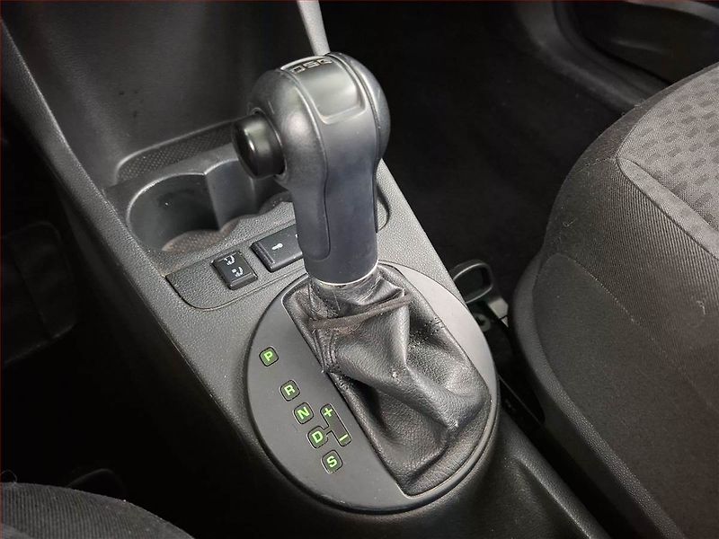 Škoda Fabia (2010) 1.2 TSI, Automat, Tažné - fotka 13 z 16