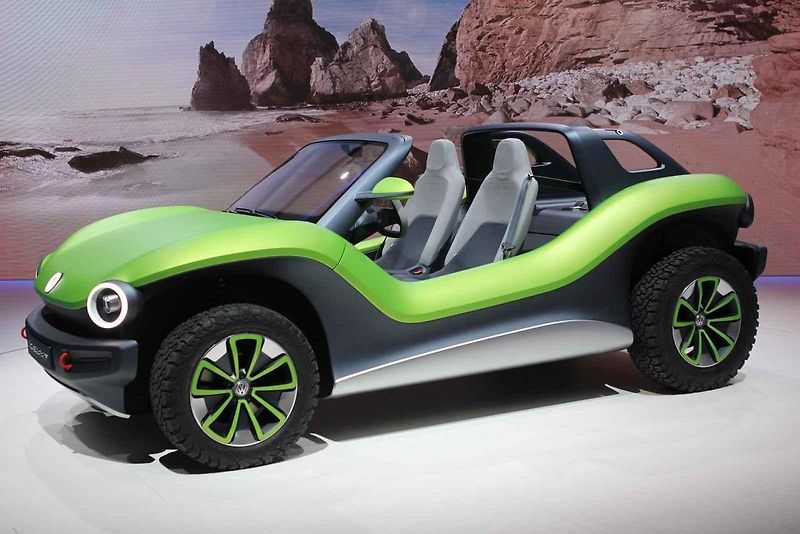 Jedno z nejočekávanějších aut Ženevy - Aston Martin Valkyrie