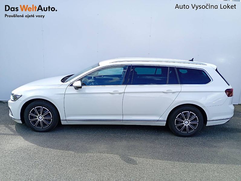 Volkswagen Passat (2021) 2.0 TDI DSG Elegance tažné MAT - fotka 3 z 34